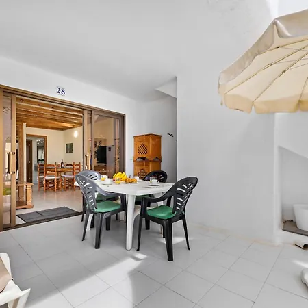 Home2book Sunny Apt Pool & Beach, * קוסטה טגוויסה