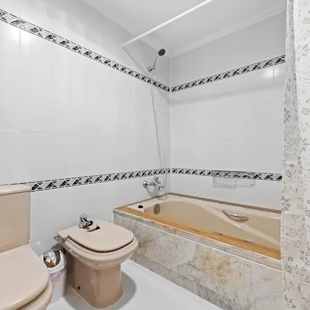 Home2book Sunny Apt Pool & Beach, * קוסטה טגוויסה
